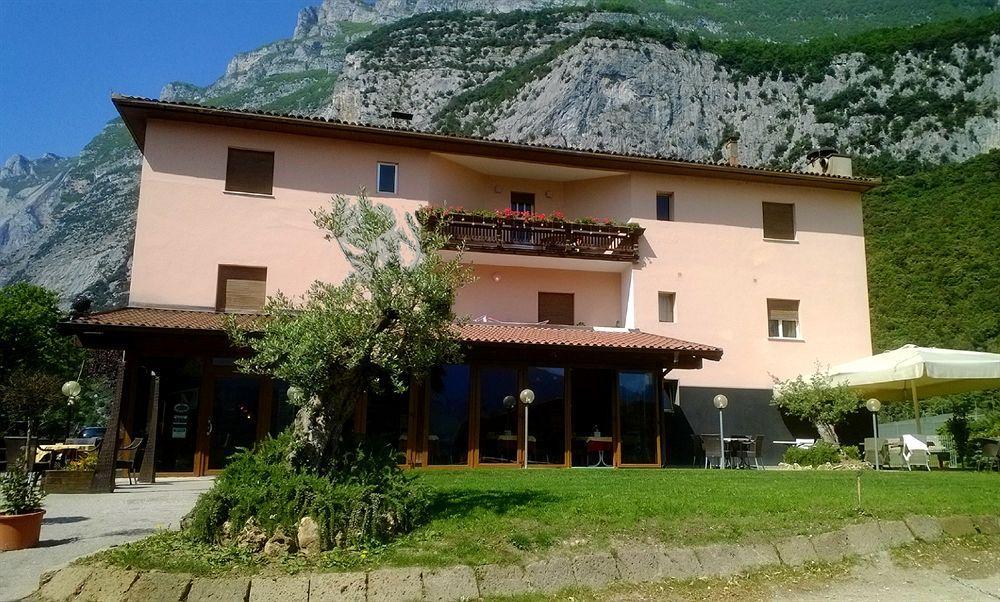 Hotel Ciclamino П'єтрамурата Екстер'єр фото