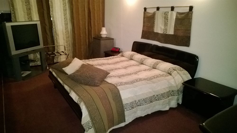 Hotel Ciclamino П'єтрамурата Екстер'єр фото